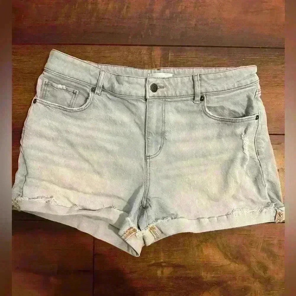 Loft Jeans Shorts size 29/8 women’s - Picture 1 of 3